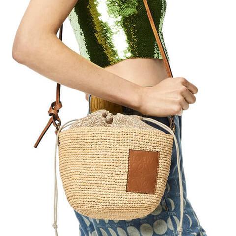 LOEWE（ロエベ） 完売御礼 レディース ショルダーバッグ A689C70X08