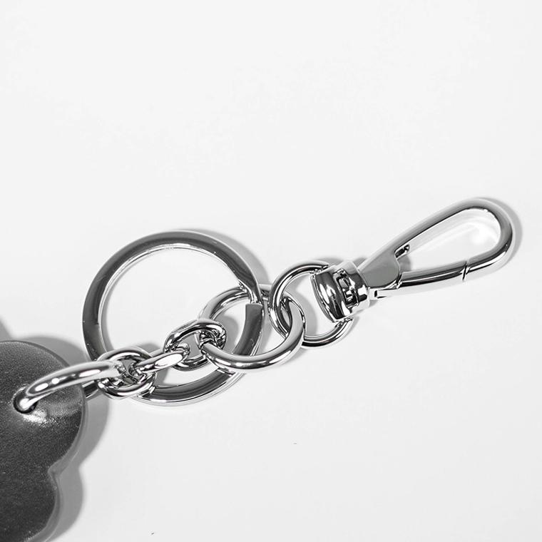1000円OFF対象 メゾンマルジェラ Maison Margiela メンズ レディース キーリング FOUR STITCHES KEYRING LARGE SA1UA0005 P7295 メタリックグレー H3809 24aw : sa1ua0005-p7295-h3809 : WORLD CLUB 1989 - 通販 - Yahoo!ショッピング 1000円OFF対象 メゾンマルジェラ Maison Margiela メンズ レディース キーリング FOUR STITCHES KEYRING LARGE SA1UA0005 P7295 メタリックグレー H3809 24aw : sa1ua0005-p7295-h3809 : WORLD CLUB 1989 - 通販 - Yahoo!ショッピング