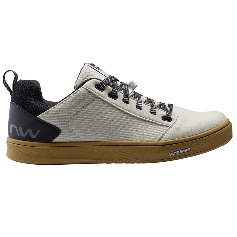 ノースウェーブ TAILWHIP オフホワイト シューズ | 