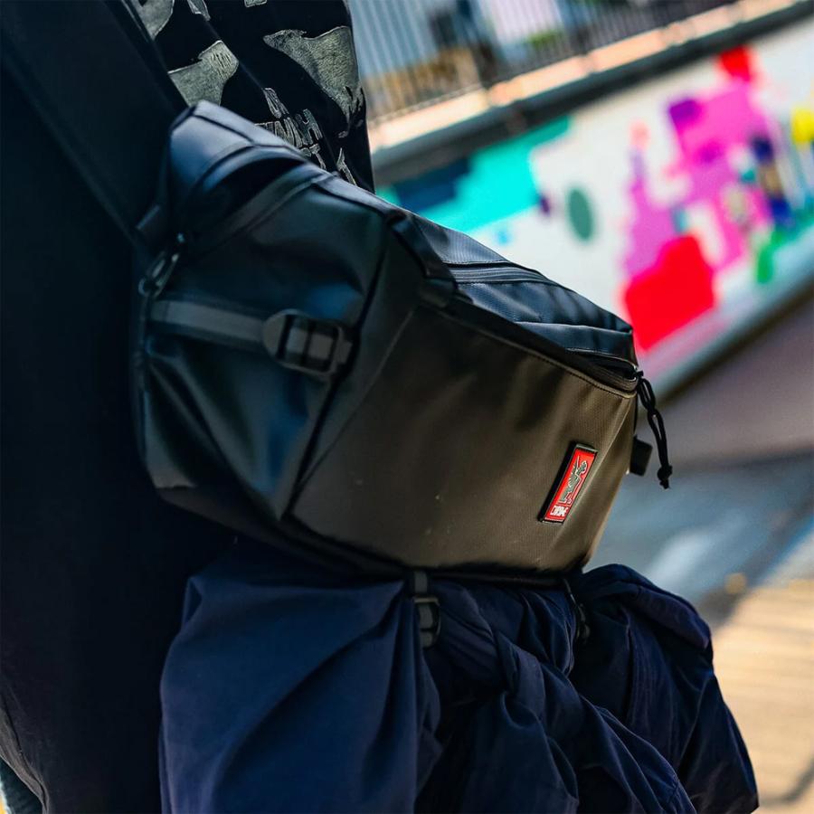 クローム KADET 9L スリングバッグ ブラックタープ : ワールドサイクル
