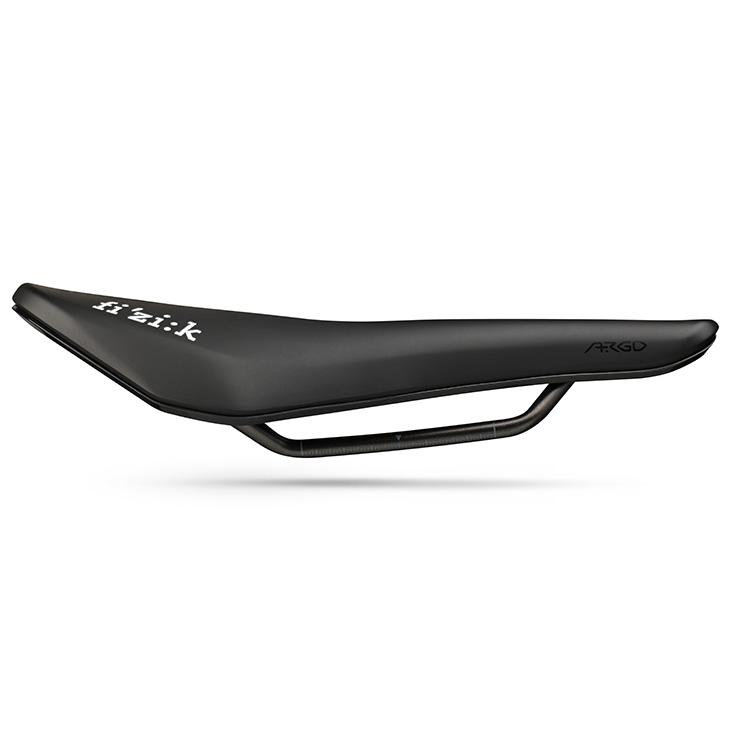 フィジーク サドル アーゴ テンポ R5 アロイレール ブラック 150mm フィジーク アルゴ テンポ R5 S-Alloyレール サドル ブラック