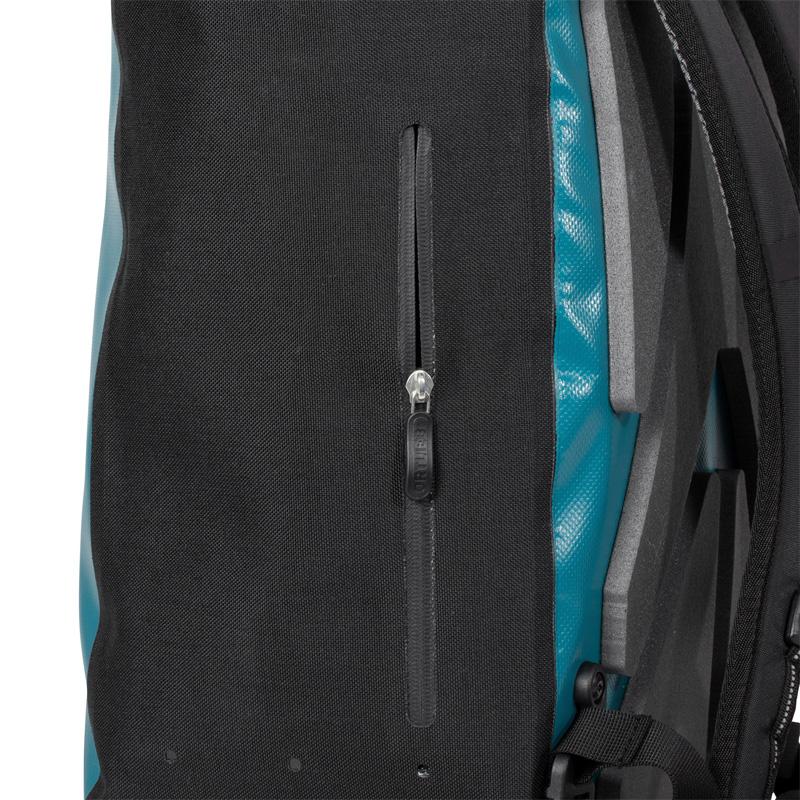 ORTLIEB（オルトリーブ） ヴェロシティ/29L R4350 ブラック : ワールド 