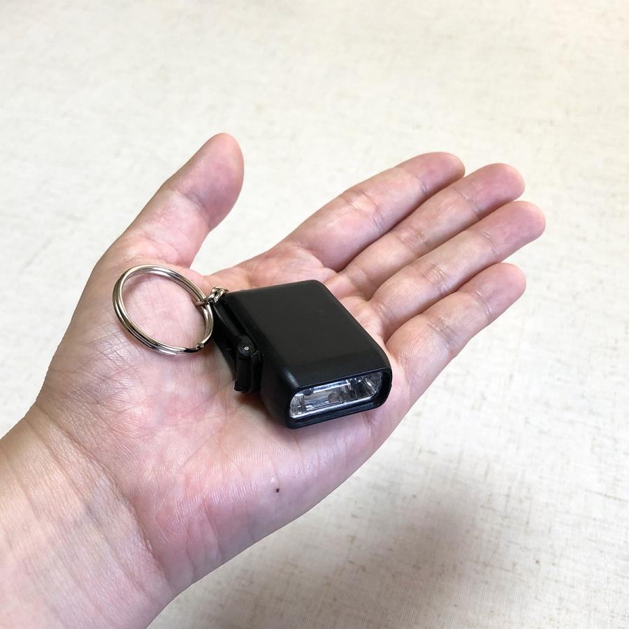 LED ライト 防災 災害対策 キーホルダー型 手回し 充電 送料無料 爆買