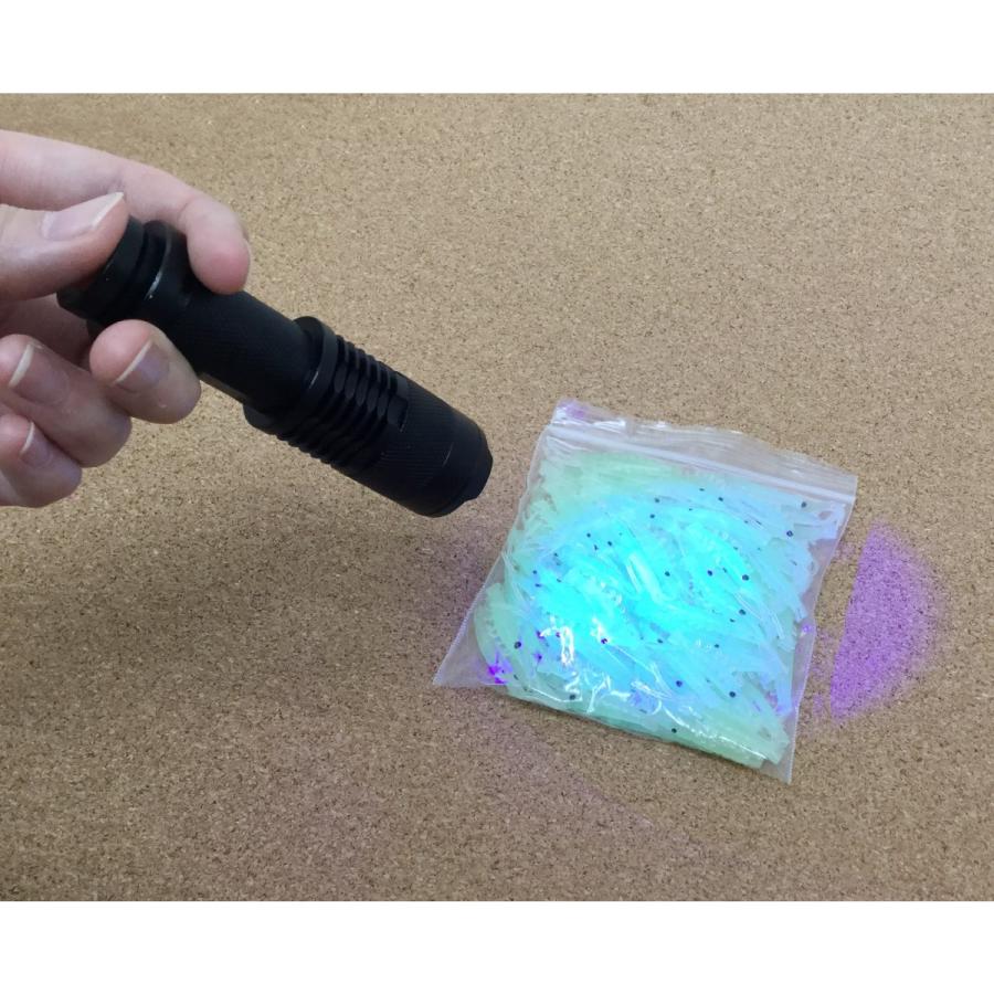 オルルド釣具 蓄光ライト ブラックライト UV FlashBank 小型