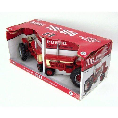 (B\u0026D)1/16th IH Farmall 706 \u0026 806 collector set --Box Damage 図形 あやつり人形 手あそび ゲーム、おもちゃ-フィギュア本体-フィギュア