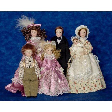 Dollhouse (お人形さん住みか) Victorian Family with Maid お人形さん あやつり人形 図形 ゲーム、おもちゃ-フィギュア本体-フィギュア