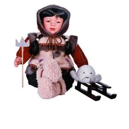 この KACHIKAN 24 Porcelain Ethnic Toddler Dolls By Golden