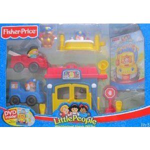 Little People NEIGHBORHOOD FRIENDS ギフトセット w 4 FIGURES, POLICE STATION, FIRE TRUCK \u0026 MAIL TRU