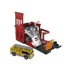 Matchbox (マッチボックス) Blaze Battle Firetruck Travel Set Colors Vary ミニカー ミニチュア 模型