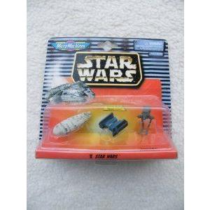 大特価放出！Star Wars (スターウォーズ) Micro Machines V By Galoob. With Rebel Transport, Tie Bomber, Imperial