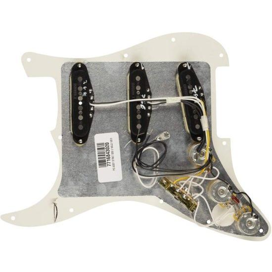 Fender Vintage ノイズレス Prewired ストラトキャスター ピックガード - 3-Ply White_1