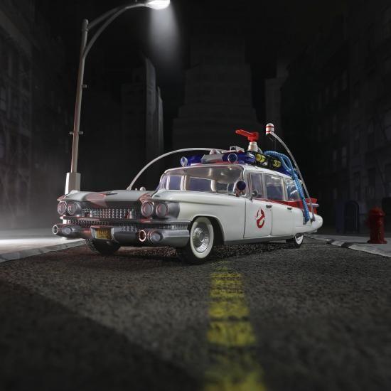 ミニカー ゴーストバスターズ 1/18 ゴーストカー