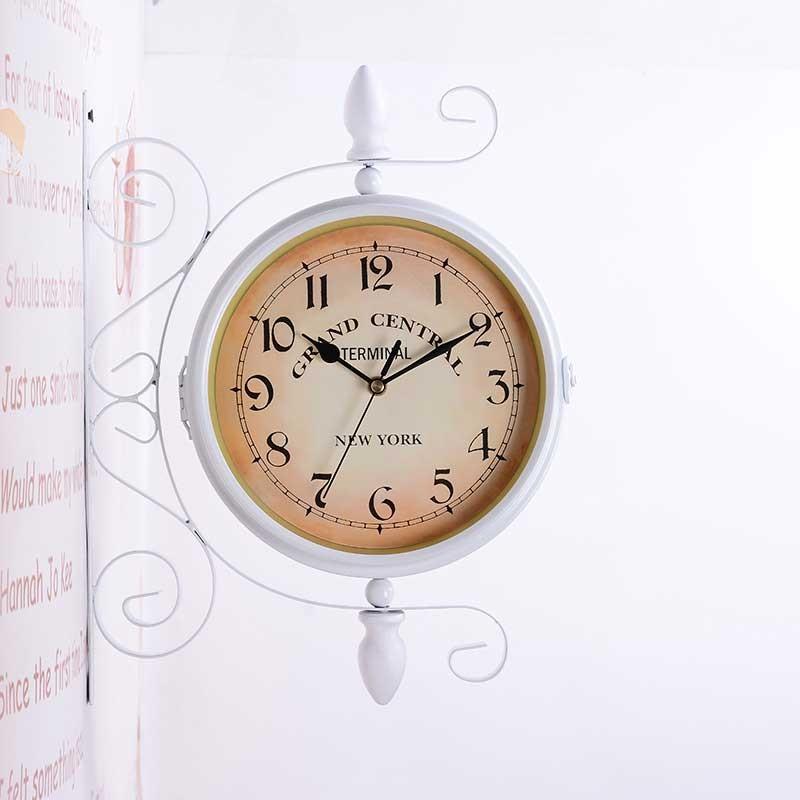 サイドクロック ボスサイド 壁掛け時計 両面壁掛け時計 リバーシブル ヴィンテージ アンティーク 男前 インテリア 時計 ホワイト Bt 29 Worldnetヤフーショッピング店 通販 Yahoo ショッピング