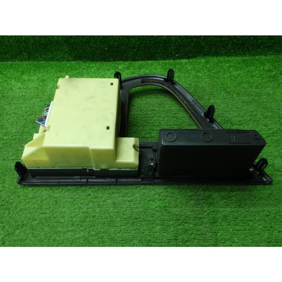 トヨタ（TOYOTA） ZNE14 ウィッシュ エアコンパネル ジャンク