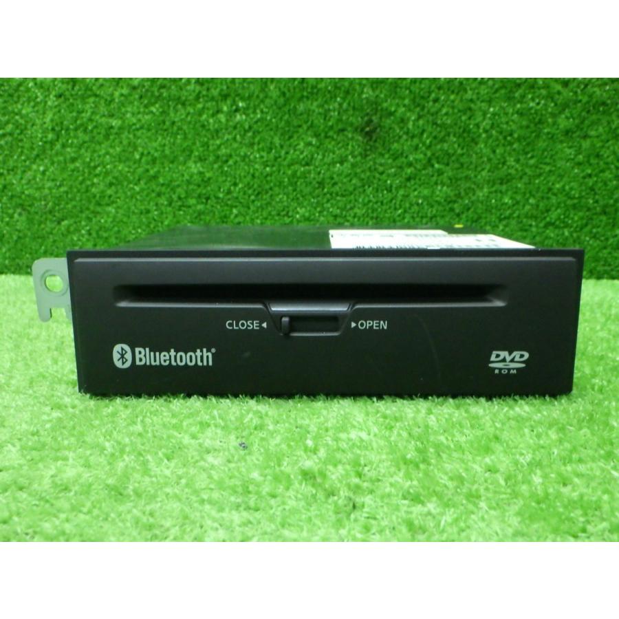 フーガ 日産 Y50 フーガ DVDナビユニット CCA-1014J 作動未チェック