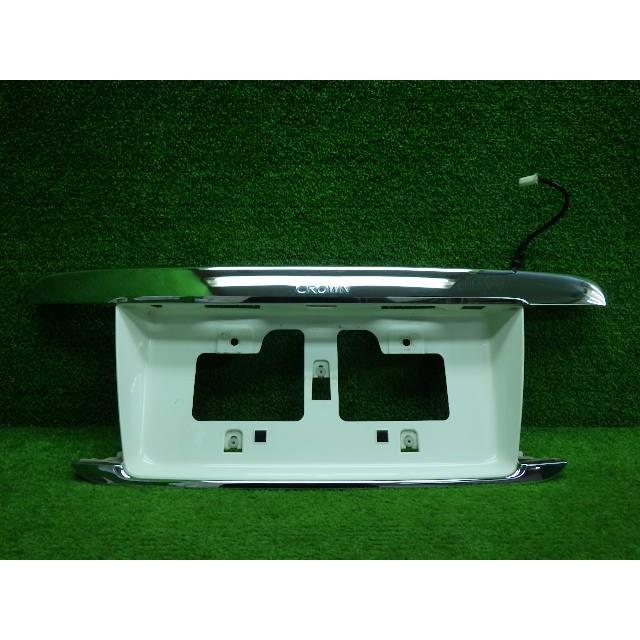 トヨタ トヨタ 18マジェスタ リアガーニッシュ ナンバーポケット 