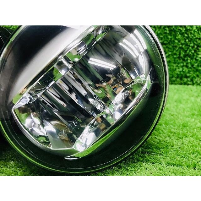 トヨタ（TOYOTA） ☆コーティング加工済☆ 純正 フォグランプ LED 左右