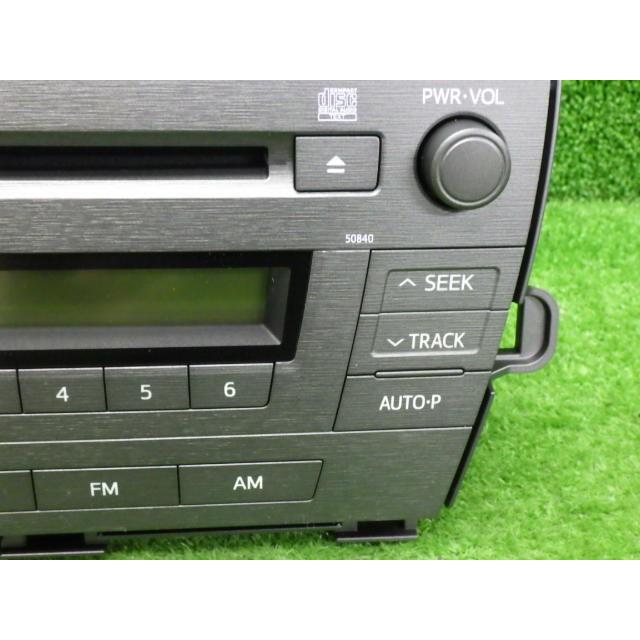 プリウス トヨタ ZVW30 プリウス 純正 オーディオ 86120-47530