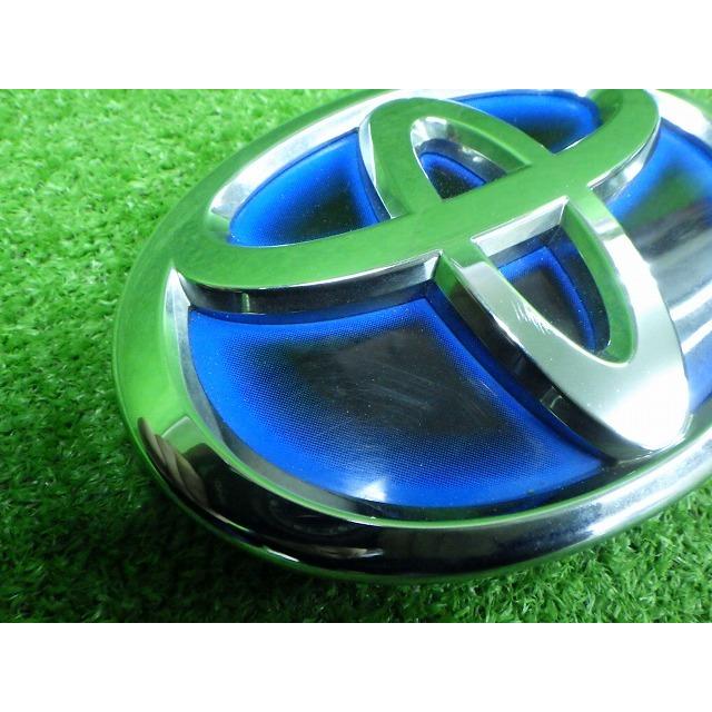 トヨタ（TOYOTA） NHP10 アクア 前期 フロント エンブレム 75311-75010