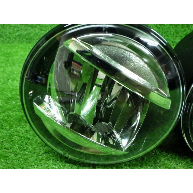 トヨタ（TOYOTA） ダイハツ 純正 LED フォグランプ 左右セット 114