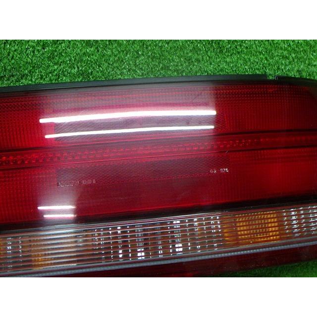 トヨタ（TOYOTA） 14マジェスタ 右テールレンズ 7340 220615121