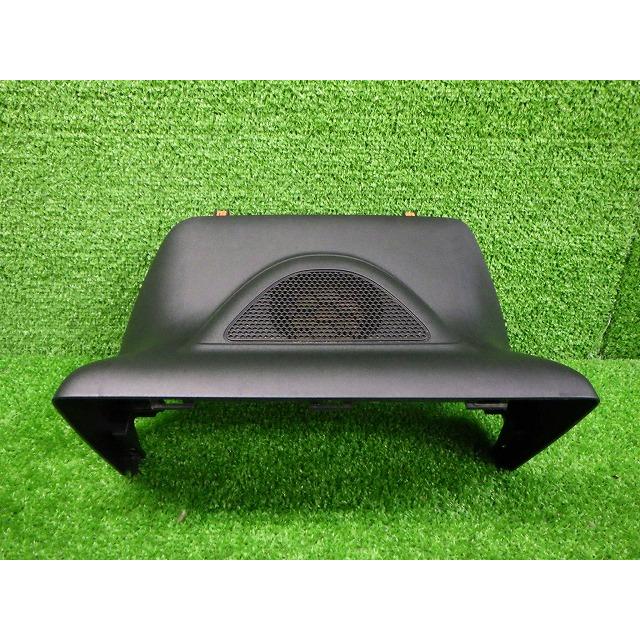 トヨタ（TOYOTA） MXPH10/15 ヤリス オーディオパネル センター