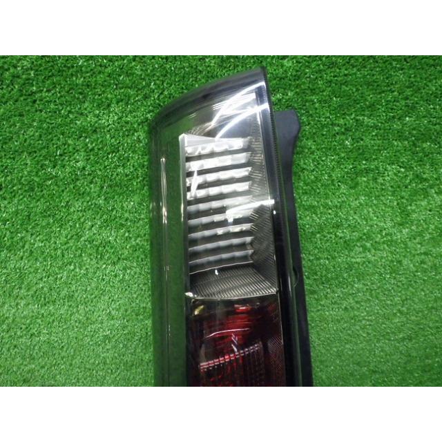 スズキ（SUZUKI） MK21S パレットSW 左テールレンズ 35603-82K1