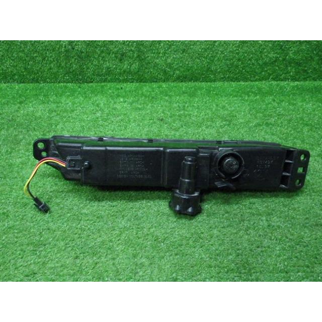 ホンダ（HONDA） RC系 オデッセイ ヴェゼル等 LED 右フォグランプ