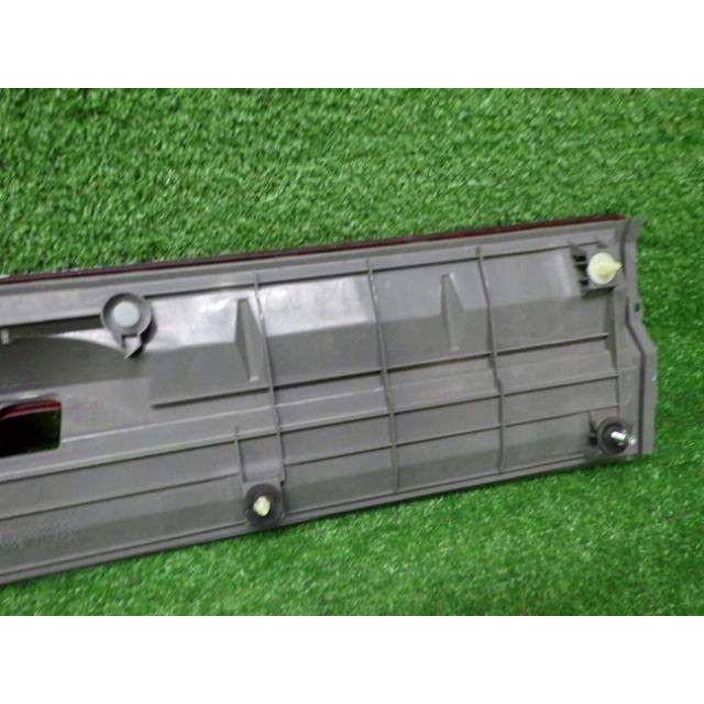 三菱 デリカD:5 リアガーニッシュ 三菱（MITSUBISHI） ミツビシ CV系 デリカD5 前期 リアガーニッシュ