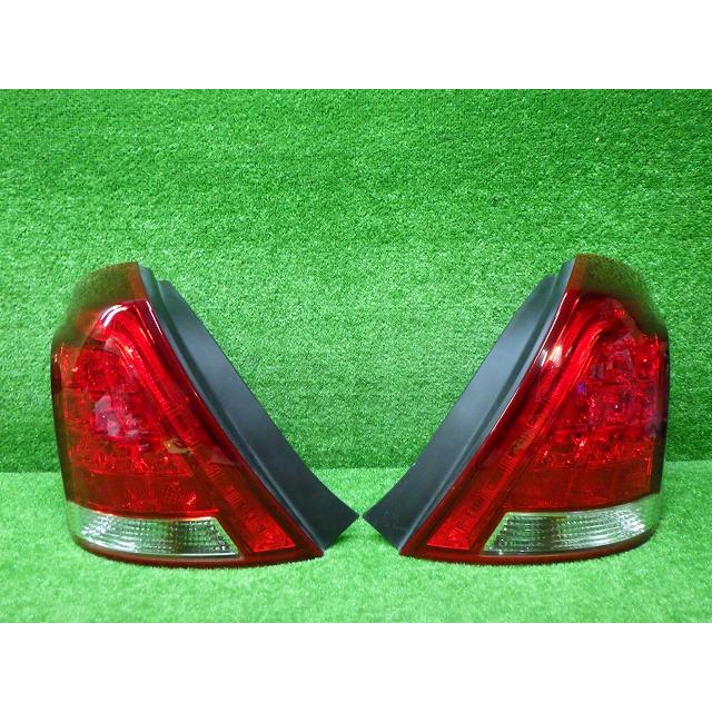 トヨタ　クラウンマジェスタ　200系　純正テールライト左右セット　中古品 マジェスタ トヨタ 200系 テールレンズ 左右 30-362 LED確認済み