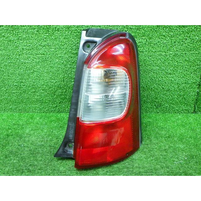ダイハツ（DAIHATSU） L235S/245S エッセ 右テールレンズ 20506