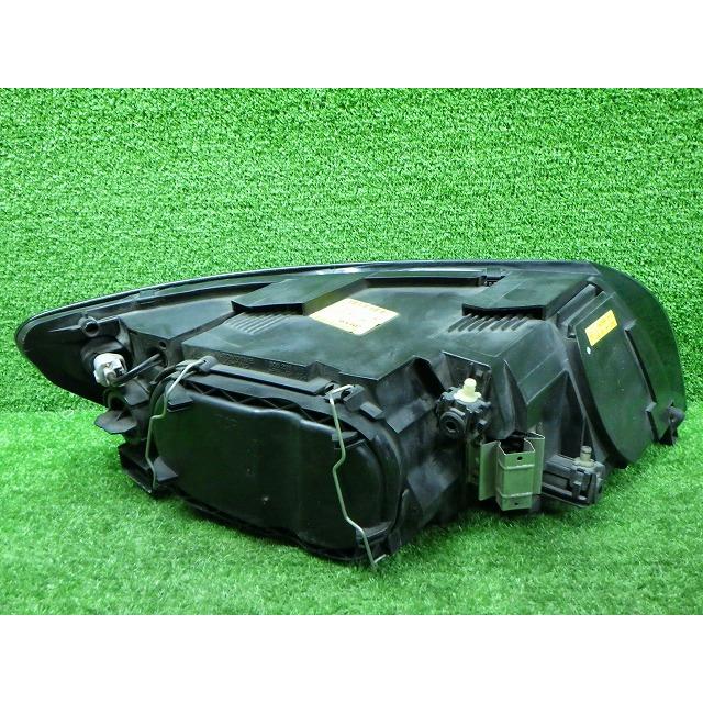 ボルボ（VOLVO） S40 MB系 左ヘッドライト ハロゲン 30698879 