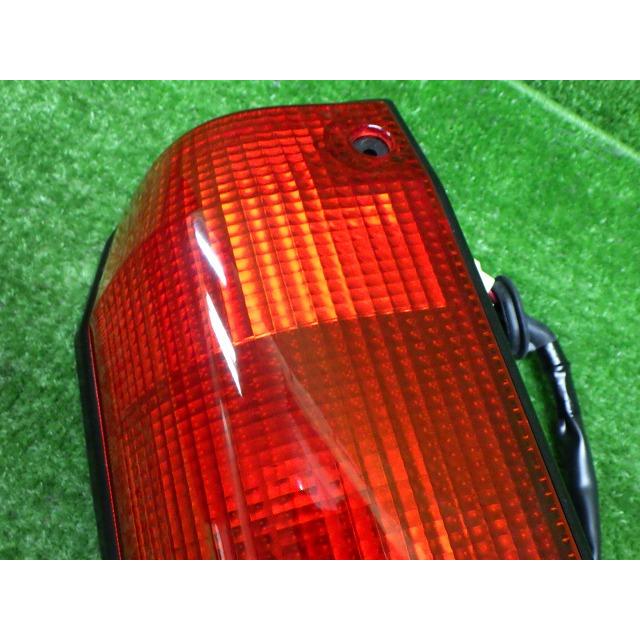 トヨタ（TOYOTA） 未使用品 70 78 プラド 左テールレンズ 81560-60570