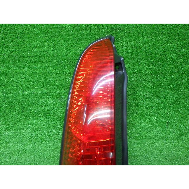 ダイハツ（DAIHATSU） J111G/131G テリオスキッド 左テールレンズ 220