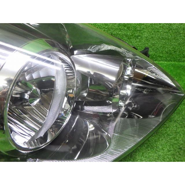 トヨタ 比較的綺麗 トヨタ ZNE10/14 ウィッシュ 前期 ヘッドライト  
