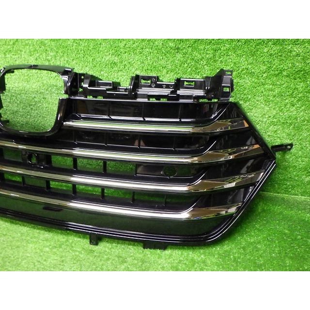 オデッセイ（ODYSSEY） 綺麗 ホンダ RC RC1 後期 グリル 71121-T6A