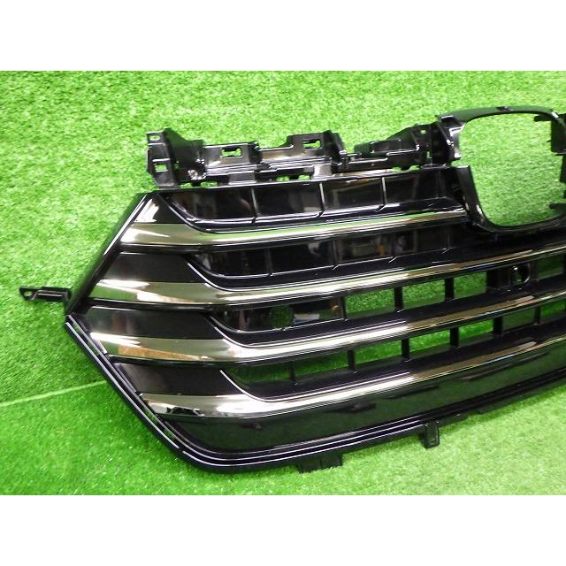 オデッセイ（ODYSSEY） 綺麗 ホンダ RC RC1 後期 グリル 71121-T6A