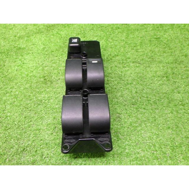 三菱（MITSUBISHI） ミツビシ H81W EKワゴン パワーウィンドウスイッチ