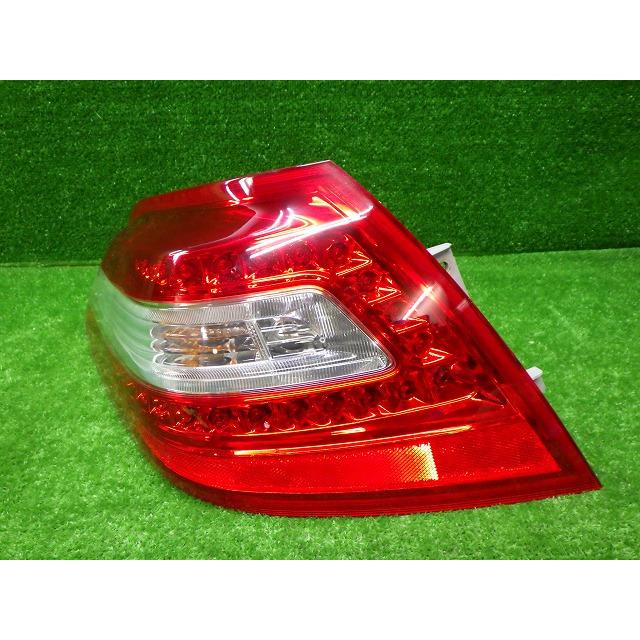 ティアナ 日産 J32 前期 左テールレンズ P7271 LED球切れ無 250108029 