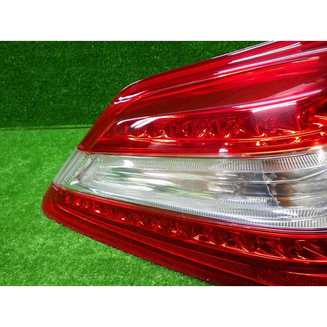 ティアナ 日産 J32 前期 左テールレンズ P7271 LED球切れ無 250108029 