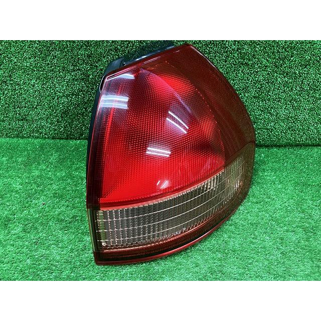 日産（NISSAN） WFY11/WHNY11 ウイングロード 右テールレンズ 220 