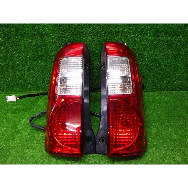 日産（NISSAN） H92W オッティ テールレンズ 左右 RCL-007 250205036