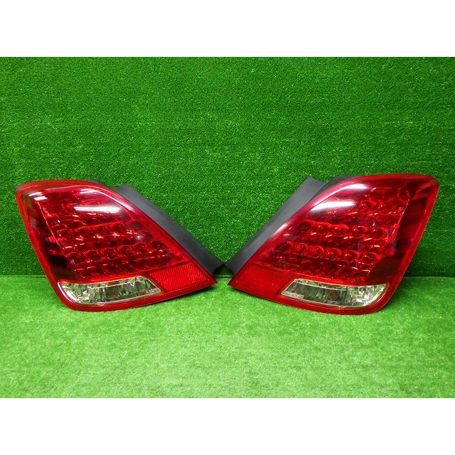 トヨタ（TOYOTA） UZS187 18系 マジェスタ 前期 テールレンズ左右 30 