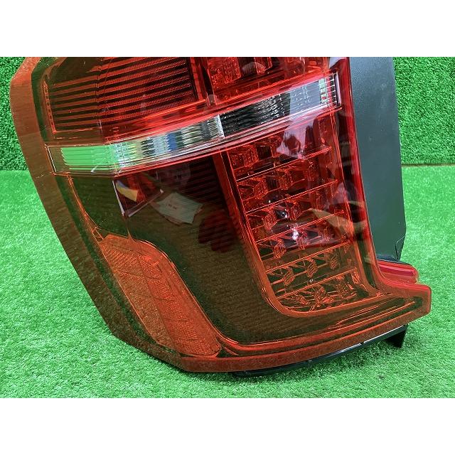 VOLVO ボルボ　XC90 テールライト 31655917 左側　美品 ボルボ（VOLVO） LED球切れ無 ジャンク CX90 左テールレンズ 31655917