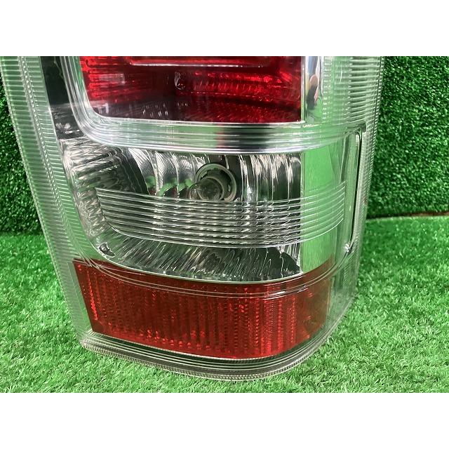 タント ダイハツ L455S/L465S タントエグゼ カスタム 前期 右テール