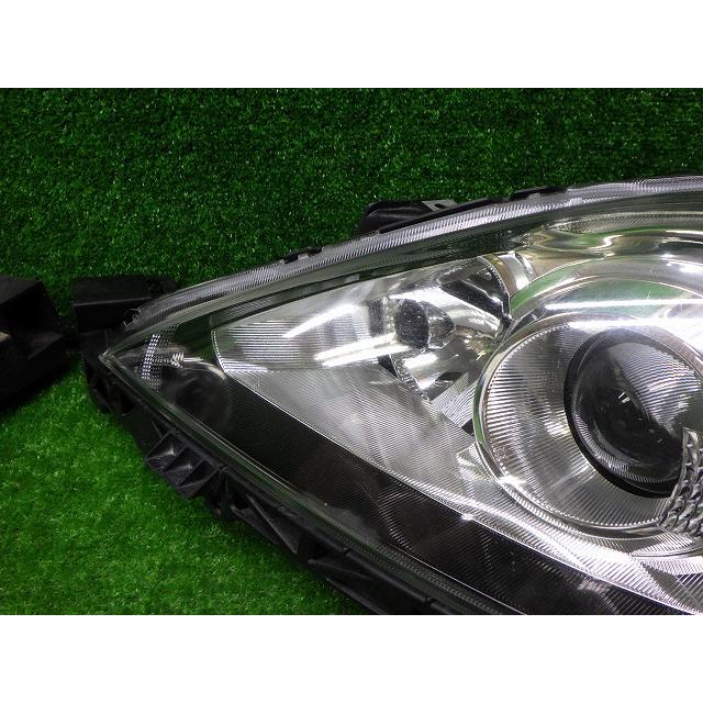 マツダ（Mazda） プレマシー ヘッドライト 左右 HID CREW 後期 P7696