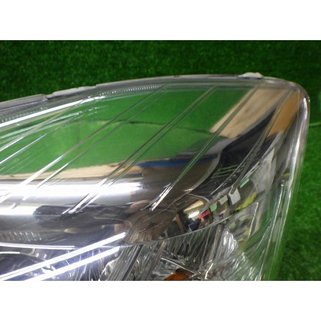 トヨタ（TOYOTA） アイシス ANM10/15 左ヘッドライト 前期 ハロゲン 44