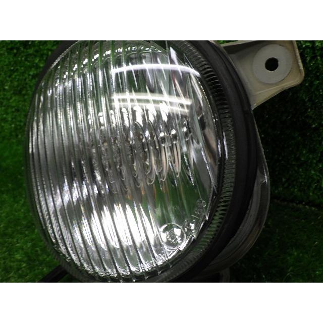SUBARU（スバル） プレオ 右フォグランプ RA1/2 114-20684 250627207 