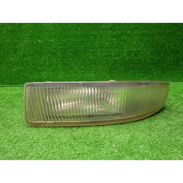 トヨタ（TOYOTA） ビスタ 左フォグランプ SV50/55 32-165 1998年