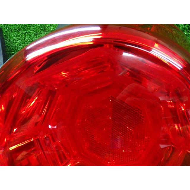 CAST（ダイハツ） キャスト テールレンズ 左右 LA250 LA260 20519 LED